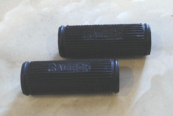 Raleigh Footrest  Rubbers /Pair