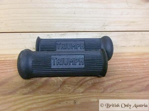 Triumph Footrest Rubbers rear with Logo / Pair closed end